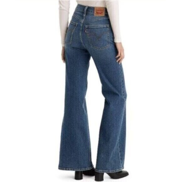 Levi's Ribcage Bell Bottom Jeans 26x32 Dark Wash - Picture 2 of 3